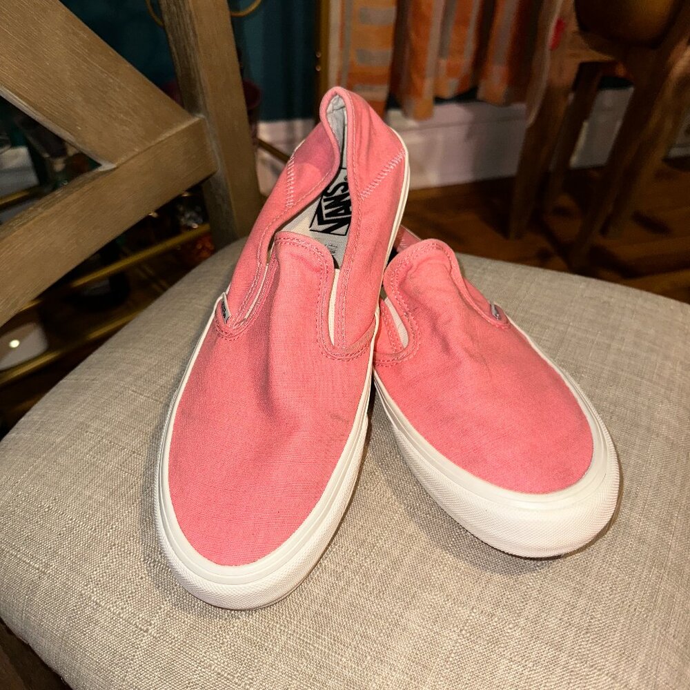 Vans Classic Slip-On Sneakers Pink Canvas Skate Shoes Men’s 10 / Women’s 12